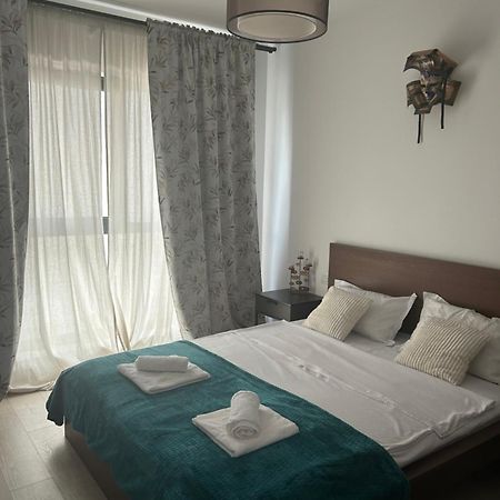 Cozy Apartment 130E By Plaza Bucarest Esterno foto