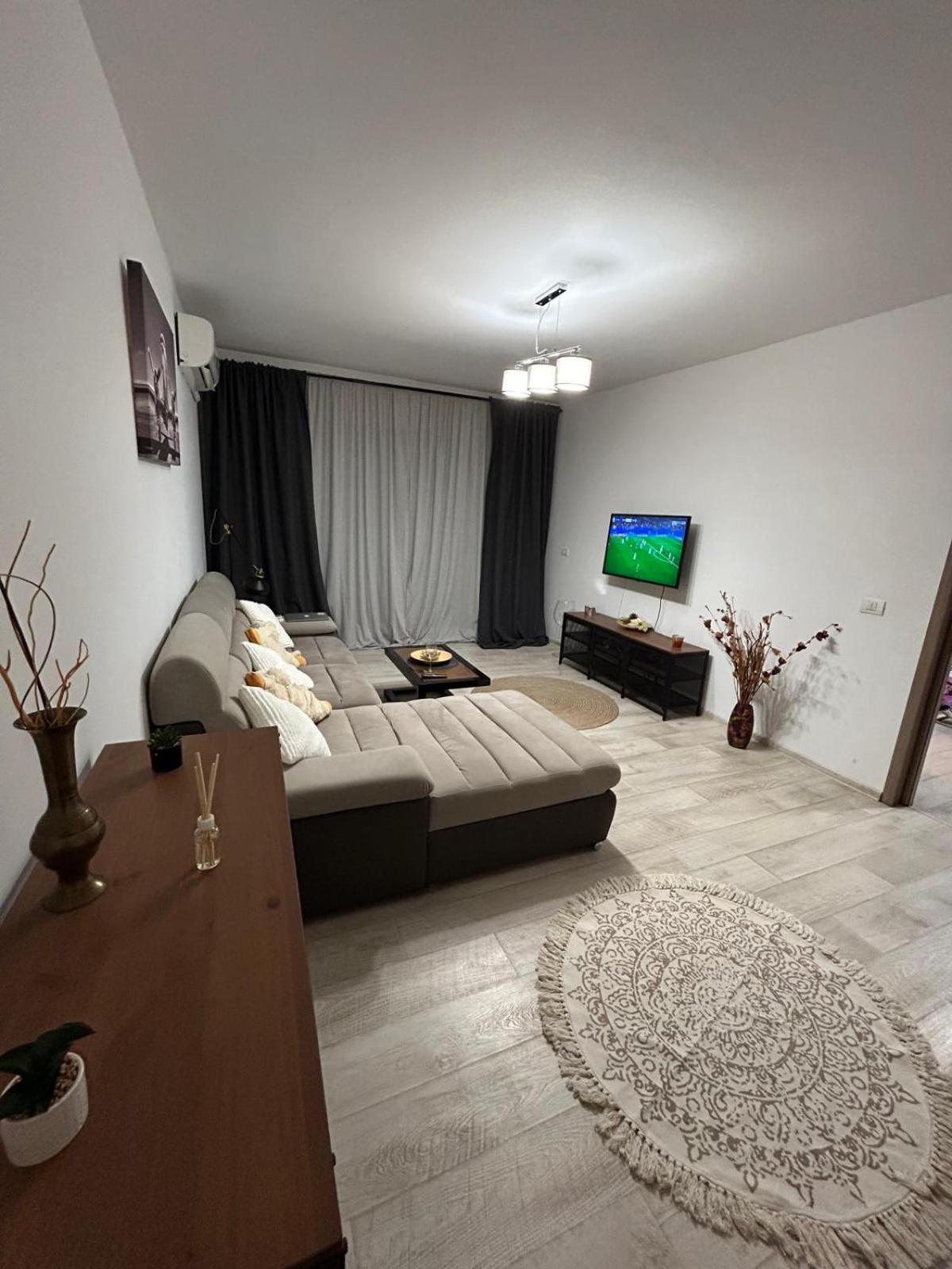 Cozy Apartment 130E By Plaza Bucarest Esterno foto